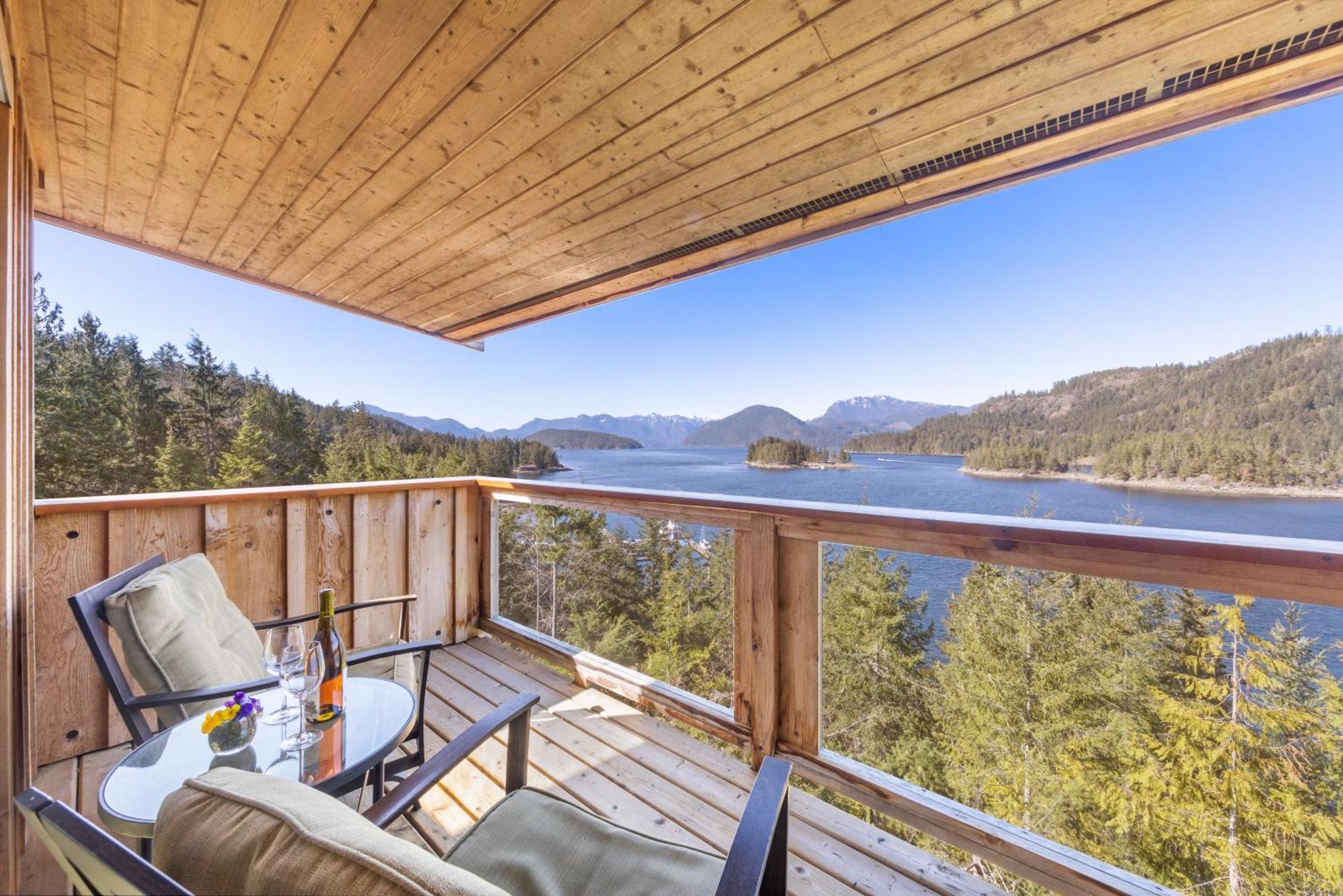 West Coast Wilderness Lodge Egmont Екстер'єр фото