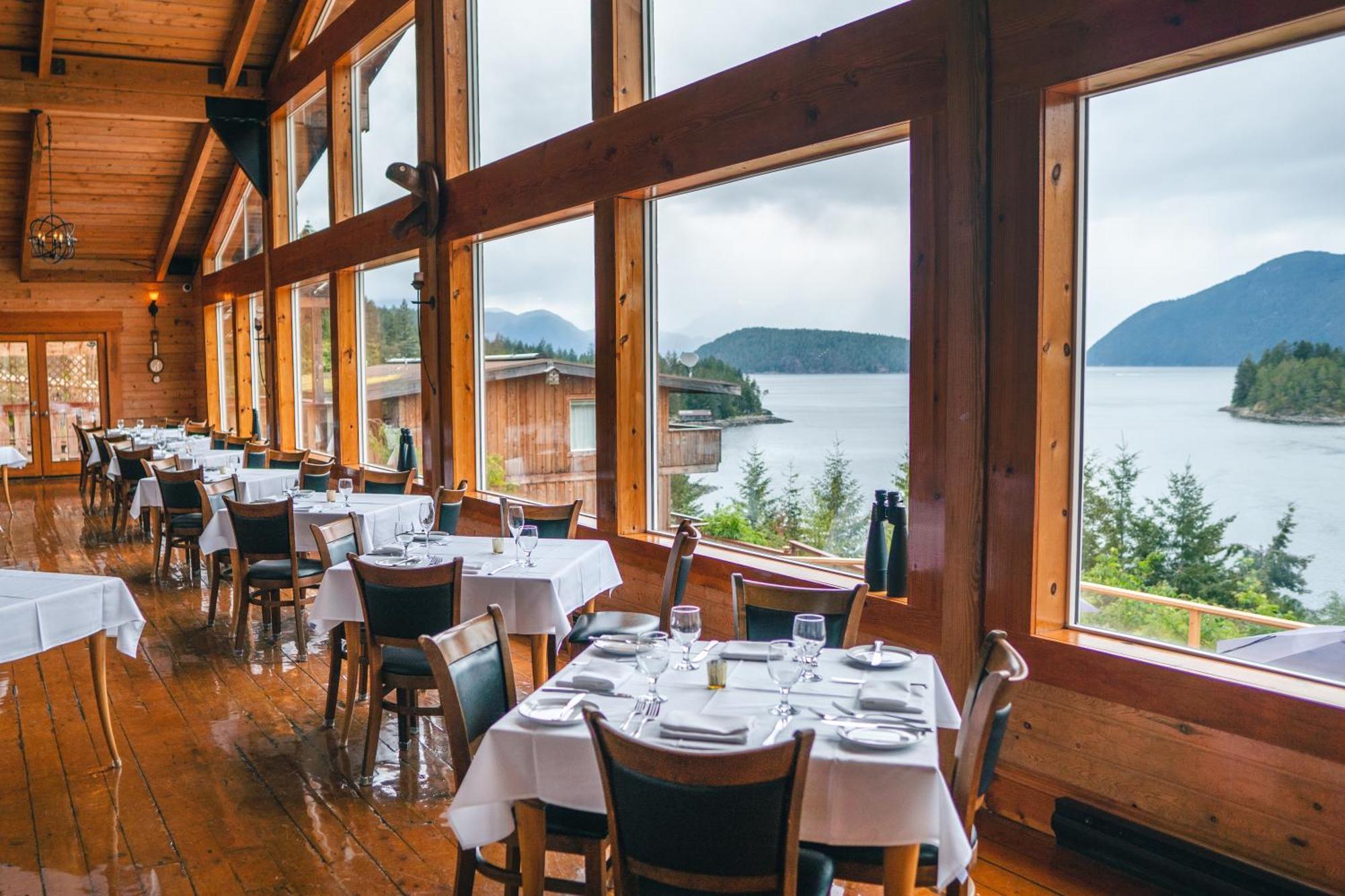 West Coast Wilderness Lodge Egmont Екстер'єр фото